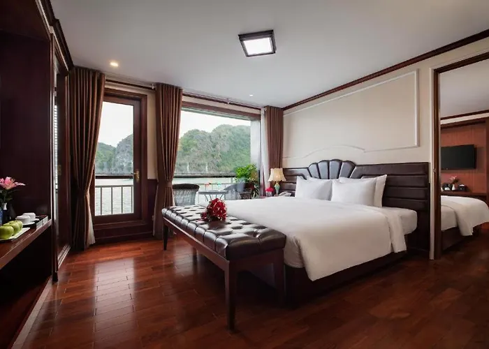 Cruise Lan Ha Bay 2 Day 1 Night Pick-up From Hanoi Botel 5*