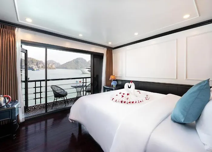 Botel Cruise Lan Ha Bay 2 Day 1 Night Pick-up From Hanoi Hạ Long